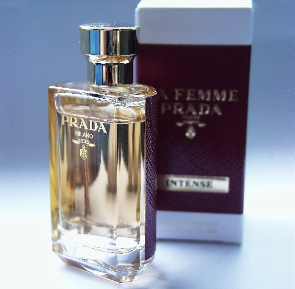 LA FEMME PRADA INTENSE